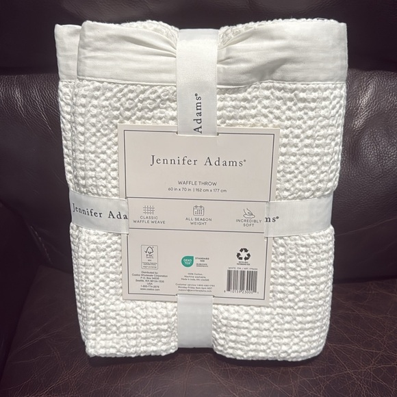 Jennifer Adams All Season Classic Waffle Weave Throw 60” x 70”  White - Picture 4 of 8